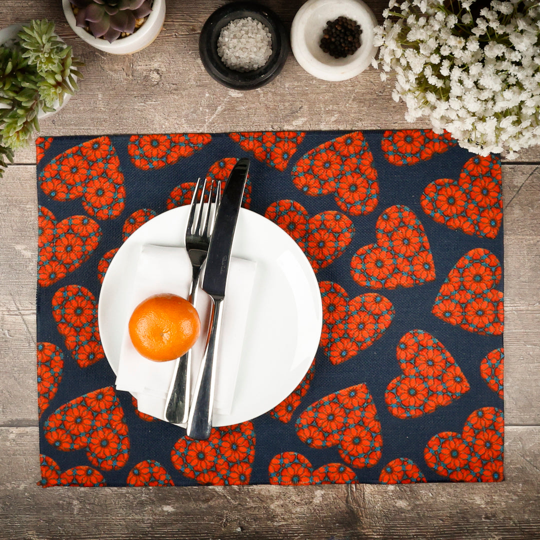 Marokkanisches Herzen Stoff-Tischset – DoodlePippin