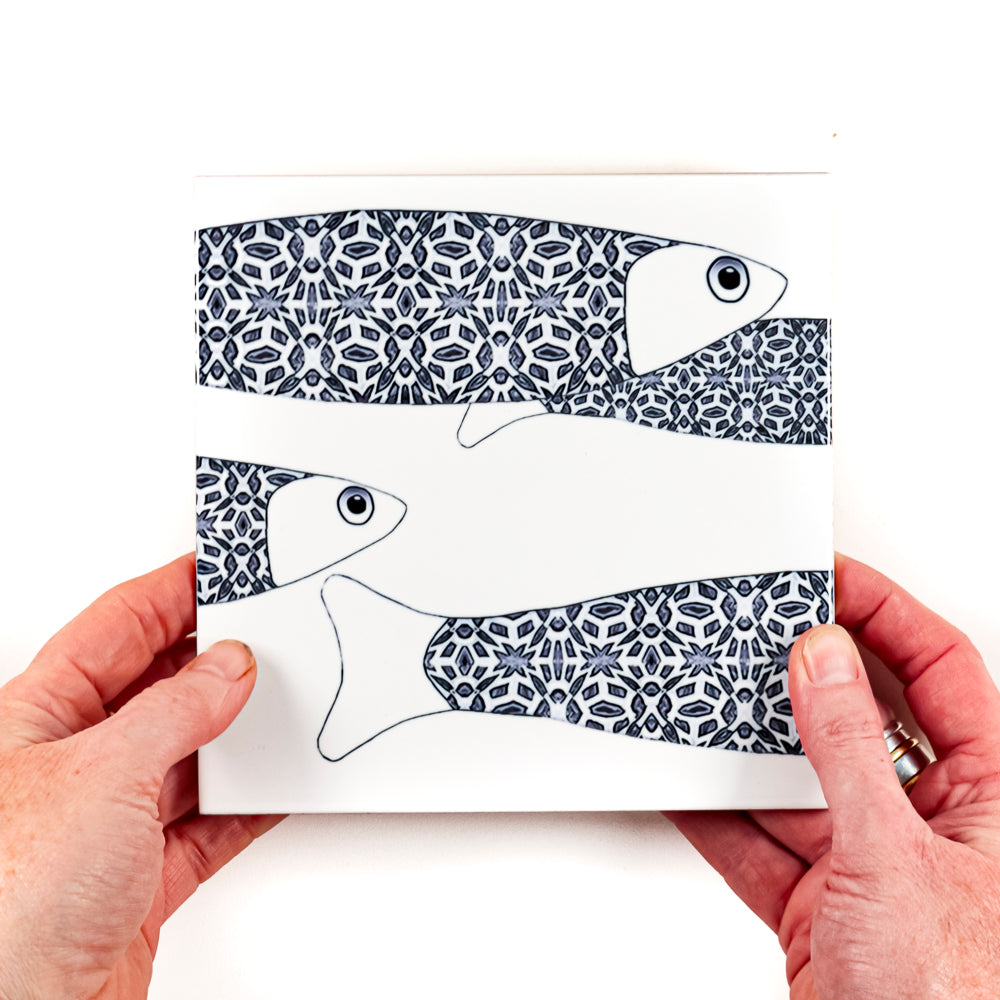 Ocean Shoal 'Border' tile - Black and White - Large Scale