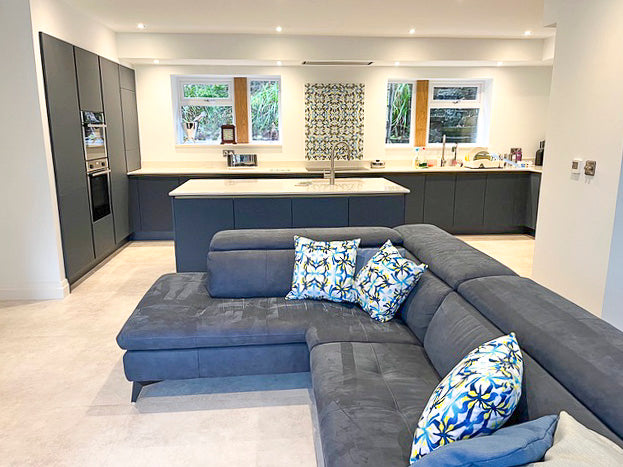 Blau Gelbe modernistische Art Deco abstrakte Fliesen