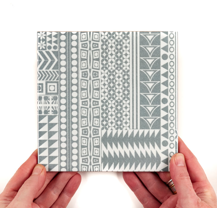 SALE SET of 4x 15.2cm Grey Geometric Retro tiles