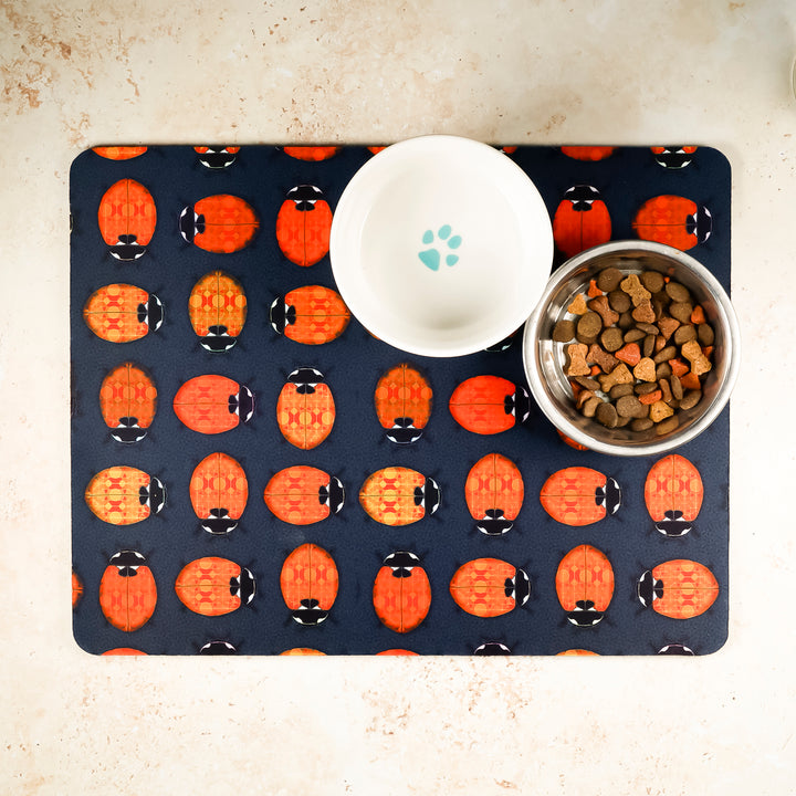 Lanternbug / Ladybird Large Pet Food Mat