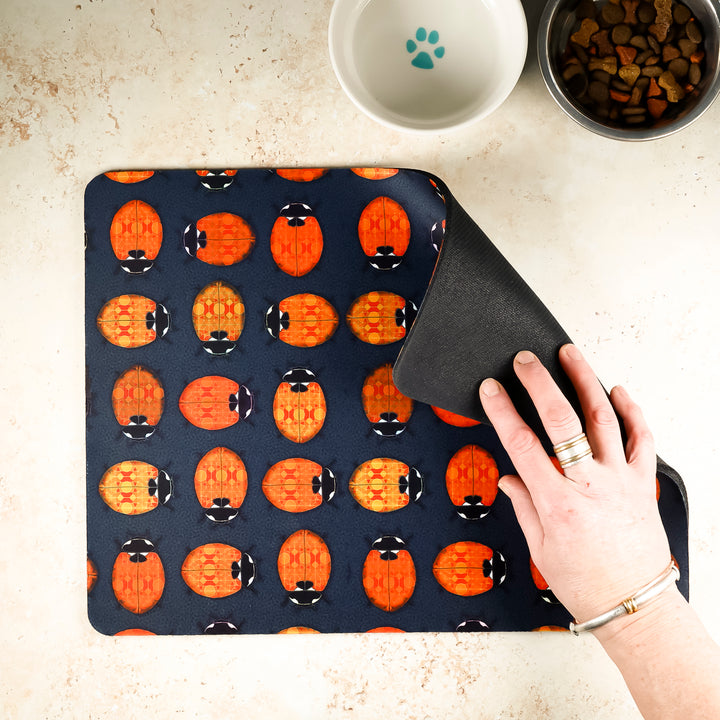 Lanternbug / Ladybird Large Pet Food Mat