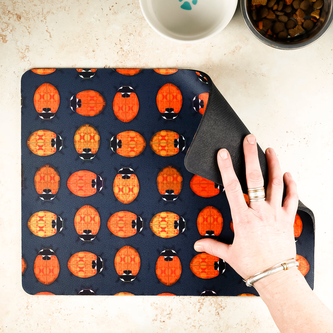 Lanternbug / Ladybird Large Pet Food Mat